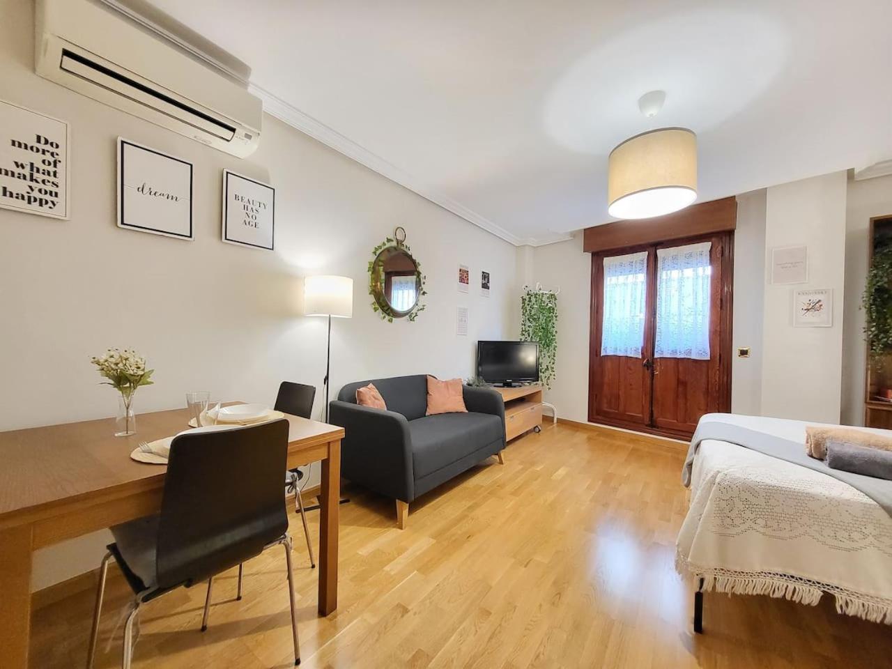 Apartamento Plaza Espana Gran Via Centro Apartment มาดริด ภายนอก รูปภาพ